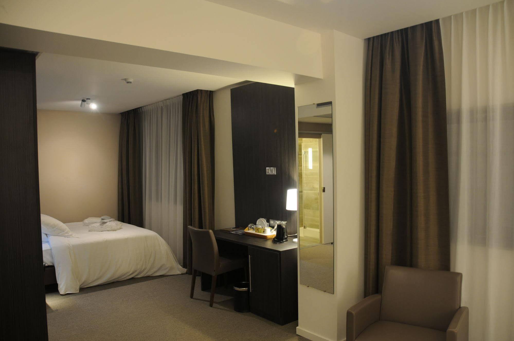 Tower Hotel Aalst Eksteriør billede
